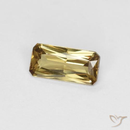 9,17 ctw natürlicher gold-gelb Farbwechselnder Granat, Oktagonschliff, VS