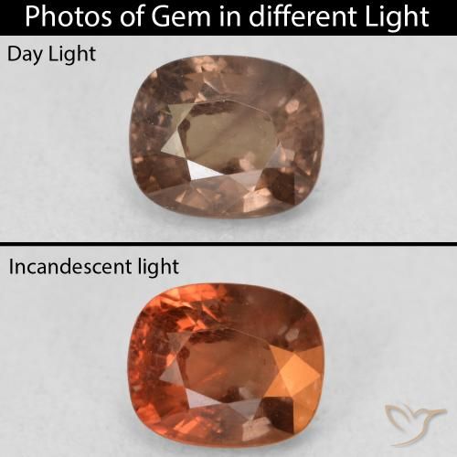 1.00ct Natürlicher Mittelhellbraun Farbwechselnder Granat, Kissen, VS