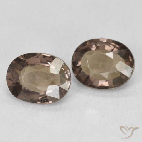 2.23 ct natürliche Mittelhellbraun Farbwechselnder Granat-Edelsteine, Oval, VVS