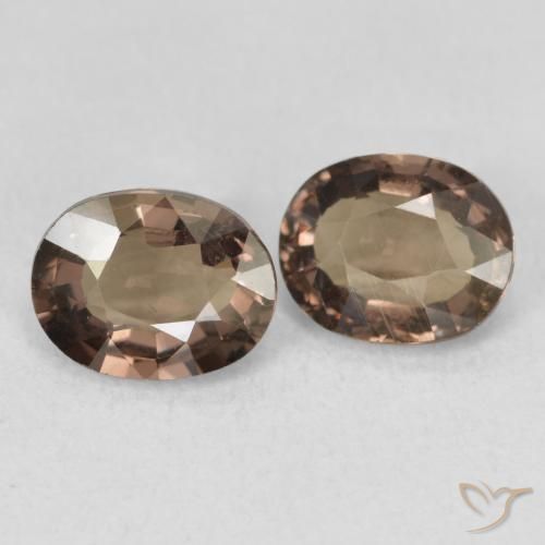 2.05 ct natürliche Mittelhellbraun Farbwechselnder Granat-Edelsteine, Oval, VS