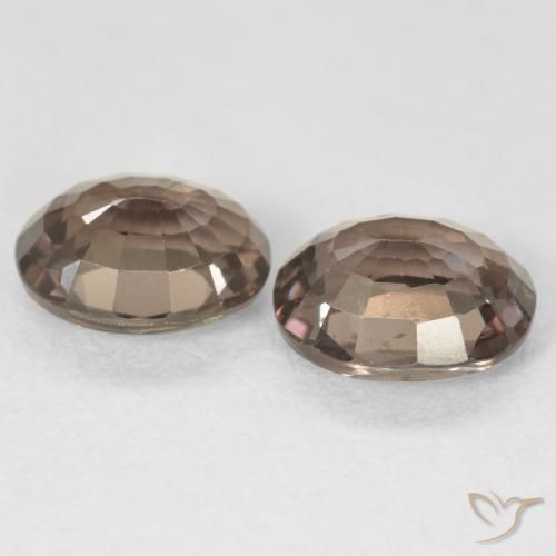 2.16 ct natürliche Mittelhellbraun Farbwechselnder Granat-Edelsteine, Oval, VS