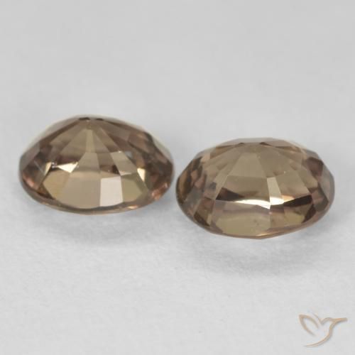 2.03 ct natürliche Mittelhellbraun Farbwechselnder Granat-Edelsteine, Oval, VS