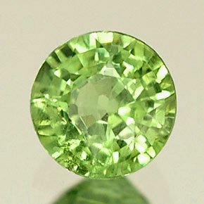 0,34 ctw natürlicher grüner Demantoid, Rundschliff, VS