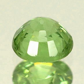 0,34 ctw natürlicher grüner Demantoid, Rundschliff, VS