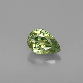 0,58 ctw natürlicher grüner Demantoid, Birnenform, VVS-VS