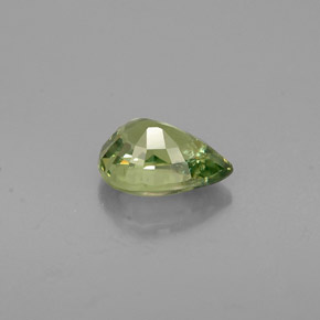 0,58 ctw natürlicher grüner Demantoid, Birnenform, VVS-VS