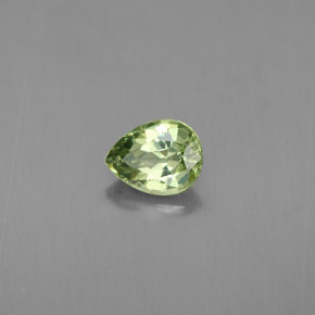 0,43 ctw natürlicher grüner Demantoid, Birnenform, VS