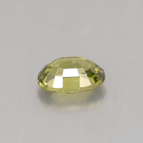 0,65 ctw natürlicher grüner Demantoid, Oval Schliff, VVS-VS