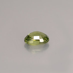 0,68 ctw natürlicher grüner Demantoid, Oval Schliff, VS-SI