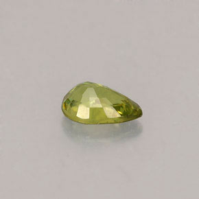 0,49 ctw natürlicher grüner Demantoid, Birnenform, VS