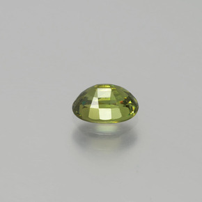0,71 ctw natürlicher grüner Demantoid, Oval Schliff, VVS-VS