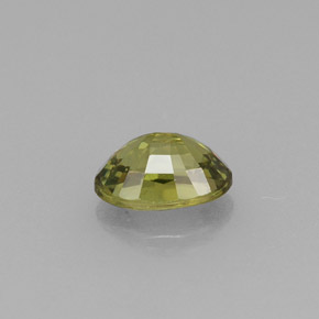 0,67 ctw natürlicher grüner Demantoid, Oval Schliff, VVS-VS