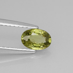 0,57 ctw natürlicher grüner Demantoid, Oval Schliff, VVS-VS