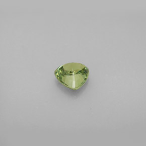 0,77 ctw natürlicher grüner Demantoid, Trillion, VS