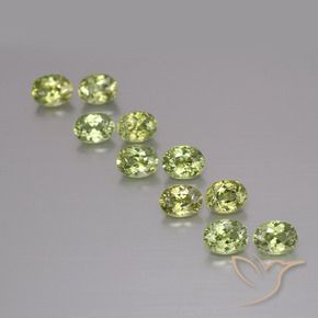 2.65 ct natürliche Warmes Erdgrün Demantoider Granat-Edelsteine, Oval, VS