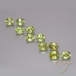 2.40 ct natürliche Warmes Erdgrün Demantoider Granat-Edelsteine, Oval, VS