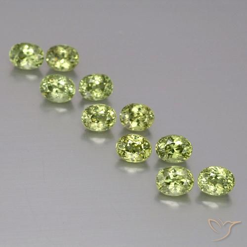 2.84 ct natürliche Medium Light Green Demantoider Granat-Edelsteine, Oval, VS