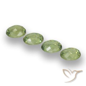 1.36 ct natürliche Warmes Grün Demantoider Granat-Edelsteine, Oval, VS