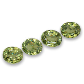 1,66 ct natürliche grüner Demantoid-Edelsteine, Oval Schliff, VS