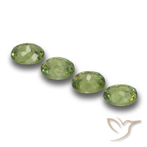 1.12 ct natürliche Warmes Grün Demantoider Granat-Edelsteine, Oval, VS