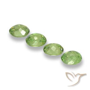 1.08 ct natürliche Warmes Grün Demantoider Granat-Edelsteine, Oval, VS
