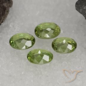 1.81 ct natürliche tiefgrün Demantoider Granat-Edelsteine, Oval, VS