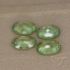 2.34 ct natürliche Waldgrün Demantoider Granat-Edelsteine, Oval, VS
