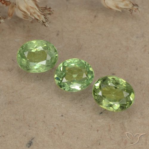 0.82ctw Natürlicher limettengrün Demantoider Granat, Oval, VS-SI