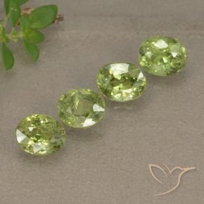 2.31 ct natürliche Leichtes lebendiges Grün Demantoider Granat-Edelsteine, Oval, VS-SI