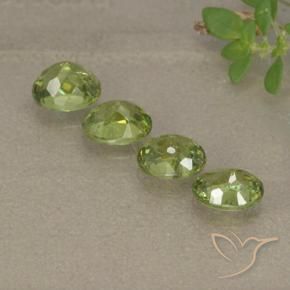 2.31 ct natürliche Leichtes lebendiges Grün Demantoider Granat-Edelsteine, Oval, VS-SI