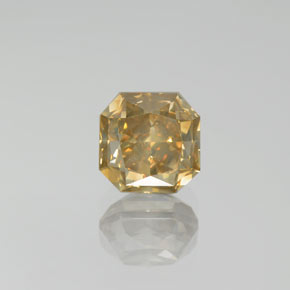 2,74 ctw natürlicher Gold Diamant, Smaragdschliff, SI