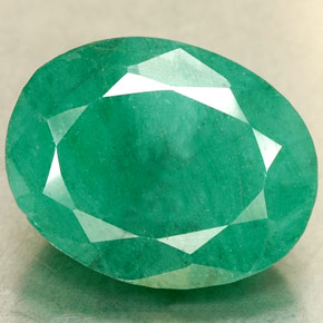 2,35 ctw natürlicher grüner Smaragd, Oval Schliff, SI-I1