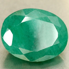 2,35 ctw natürlicher grüner Smaragd, Oval Schliff, SI-I1