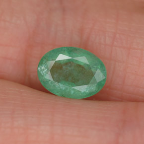 1,17 ctw natürlicher grüner Smaragd, Oval Schliff, SI-I1