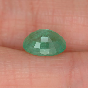 1,17 ctw natürlicher grüner Smaragd, Oval Schliff, SI-I1