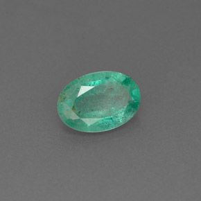 0,63 ctw natürlicher grüner Smaragd, Oval Schliff, I1