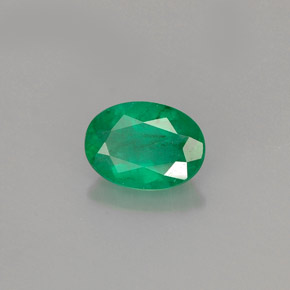 0,67 ctw natürlicher grüner Smaragd, Oval Schliff, I1