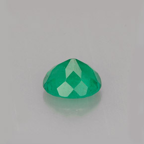 0,63 ctw natürlicher grüner Smaragd, Oval Schliff, SI-I1
