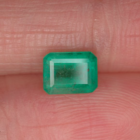 0,73 ctw natürlicher grüner Smaragd, Smaragdschliff, SI-I1