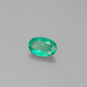 0,38 ctw natürlicher grüner Smaragd, Oval Schliff, SI-I1