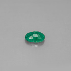 0,42 ctw natürlicher grüner Smaragd, Oval Schliff, SI-I1