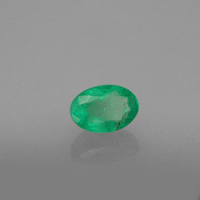 0,60 ctw natürlicher grüner Smaragd, Oval Schliff, SI-I1