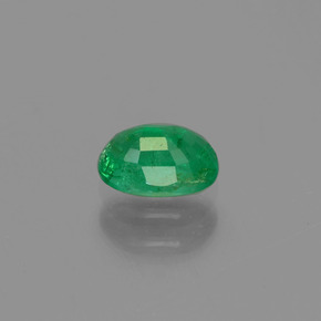 0,57 ctw natürlicher grüner Smaragd, Oval Schliff, SI-I1