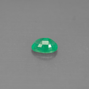 0,49 ctw natürlicher grüner Smaragd, Oval Schliff, SI-I1