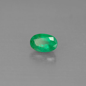0,54 ctw natürlicher grüner Smaragd, Oval Schliff, SI-I1