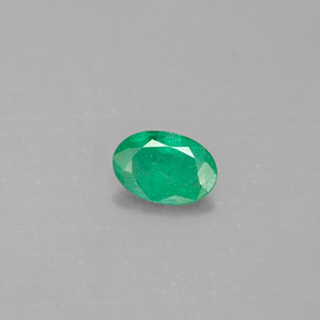 0,33 ctw natürlicher grüner Smaragd, Oval Schliff, SI-I1