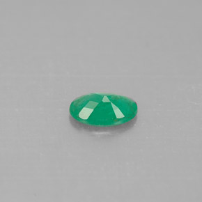 0,33 ctw natürlicher grüner Smaragd, Oval Schliff, SI-I1