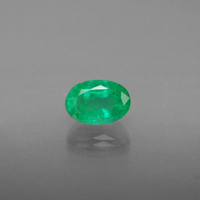 0,58 ctw natürlicher grüner Smaragd, Oval Schliff, SI