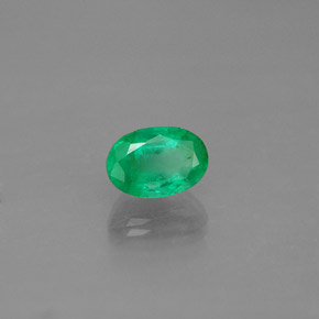 0,58 ctw natürlicher grüner Smaragd, Oval Schliff, SI