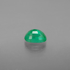 0,58 ctw natürlicher grüner Smaragd, Oval Schliff, SI